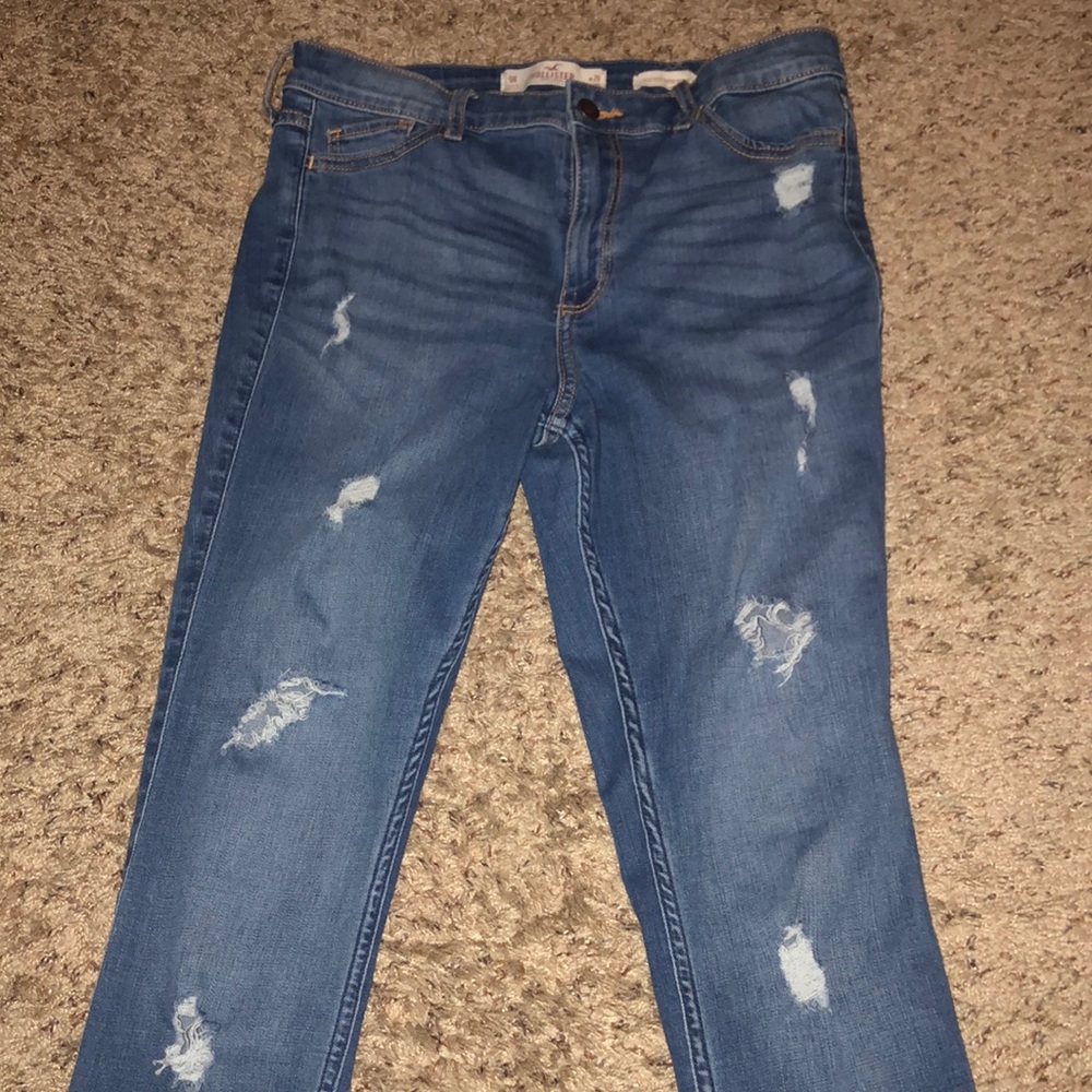 Hollister Ripped style jeans